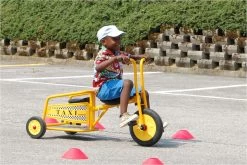 Italtrike Atlantic Tweezits Driewieler Taxi - 3+ -Kinder Outdoor Verkauf italtrike atlantic tweezits driewieler taxi 1